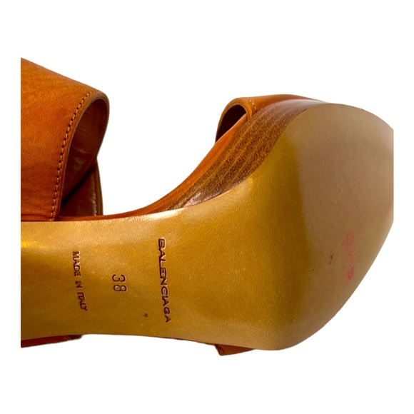 Balenciaga Wide Strap Leather Heels, size 38 - Picture 11 of 14